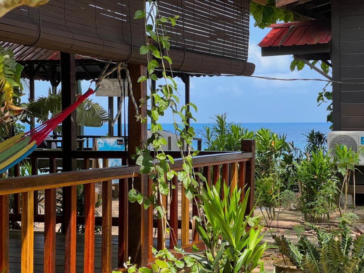 Swiss Cottage Tioman Kampong Ayer Batang Exteriör bild